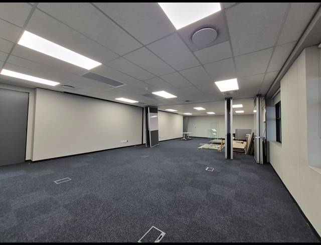 133M² OFFICE TO LET IN MELROSE ESTATE